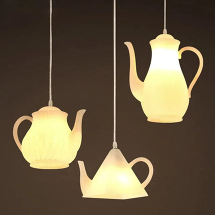 Suspension en résine décor théière et tasse de thé — LZ4X9P