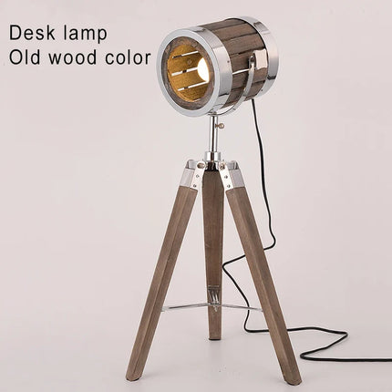 Lampadaire industriel en bois massif au style rétro — LZ4X9P2