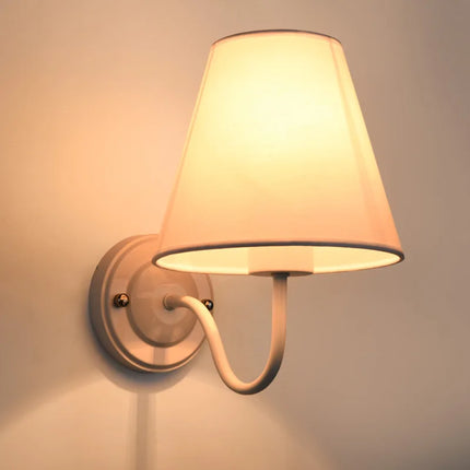 Applique murale LED rétro américaine en tissu avec abat-jour européen — LZ4X9P2