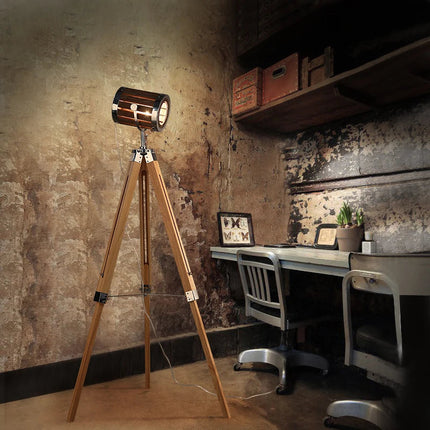 Lampadaire industriel en bois massif au style rétro — LZ4X9P2