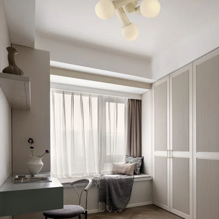 Plafonnier LED simple pour ambiance intérieure chaleureuse — LZ4P9XQ
