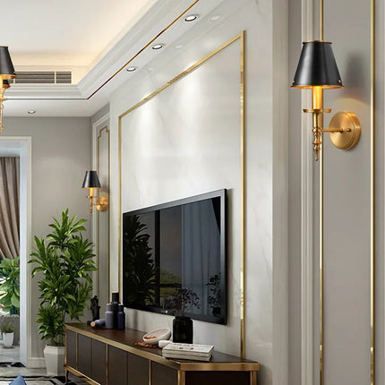 Applique murale LED en laiton avec abat-jour noir décoratif — LZ4P9XQ