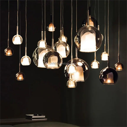 Lustre italien de luxe en bulles de verre pour restaurant — LZ4X9TQ