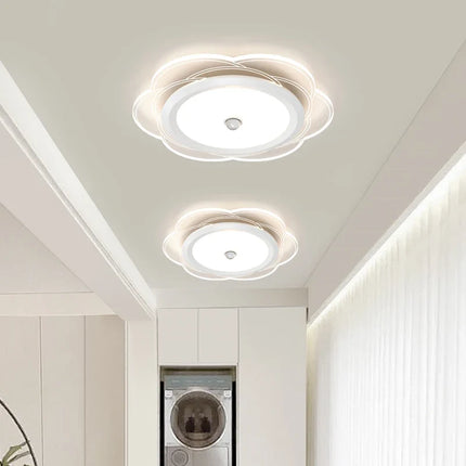 Plafonnier moderne avec capteur de mouvement infrarouge — LZ4X9M