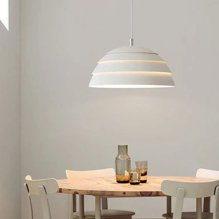 suspension créative restaurant boutique table