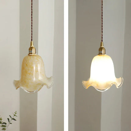 Suspension LED rétro en laiton et verre à motif floral minimaliste — LZ4X9J