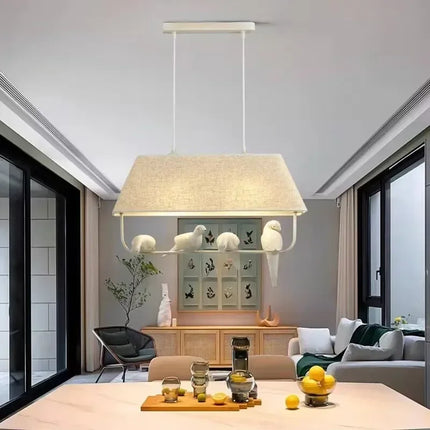 Lustre créatif avec 3 à 4 têtes d'oiseau en tissu pour décoration — LZ4X9T