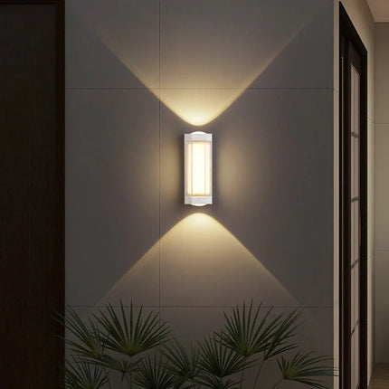 Applique murale LED étanche pour extérieur, jardin et couloir — LZ4X9M2