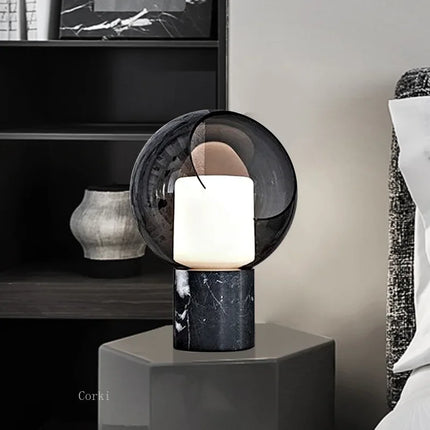 Lampe de bureau en marbre avec abat-jour en verre moderne — LZ4XJ9