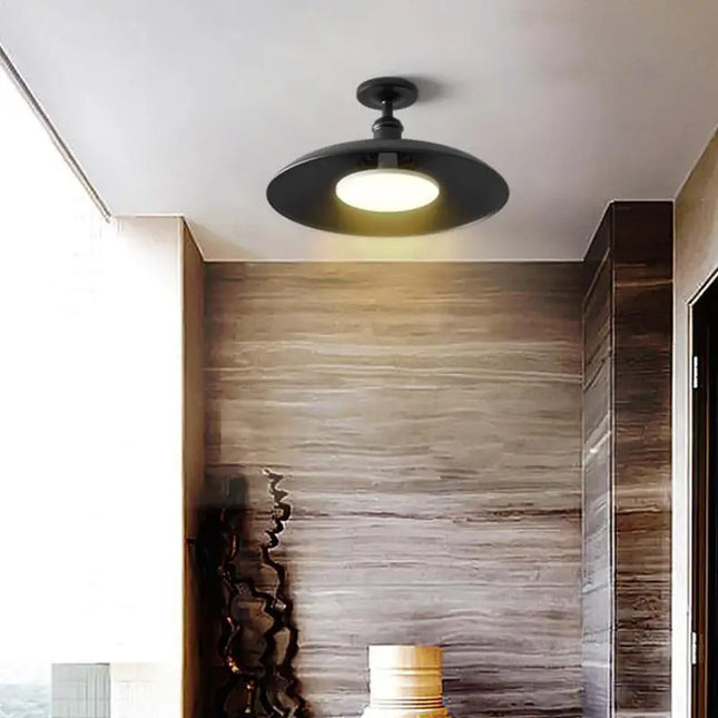 Plafonnier LED rétro en forme d’ovni pour éclairage extérieur jardin — LZ4X9T2