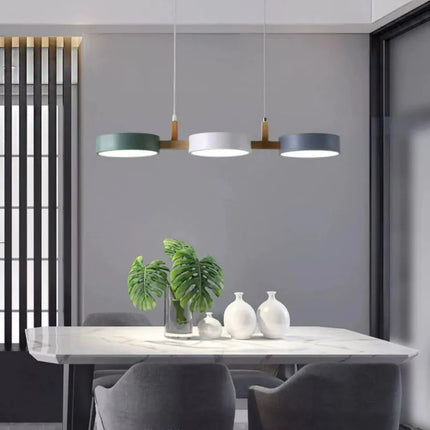 Suspension en bois au design nordique moderne — LZ4M9X2P