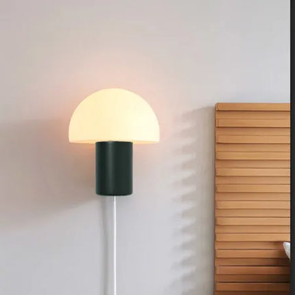 Applique murale design avec prise et abat-jour en verre champignon — LZ4X9JQ