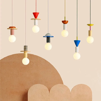 Suspension LED colorée aux formes géométriques — LZ4X9T2