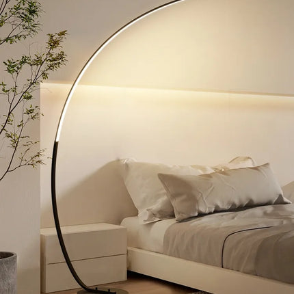 Nordique LED Coin Lumière Arc RVB Lampadaires Noir Blanc C APP À Distance Lampadaires Stand lumière pour Salle À Manger Salon Décor