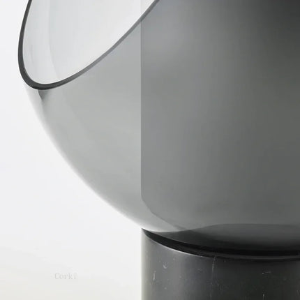 Lampe de bureau en marbre avec abat-jour en verre moderne — LZ4XJ9