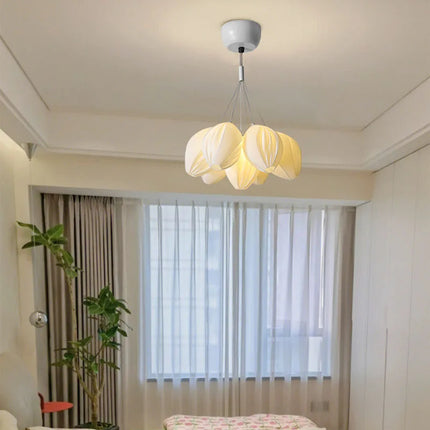 Lustre en résine avec abat-jour métallique au style romantique — LZ4F7Q2
