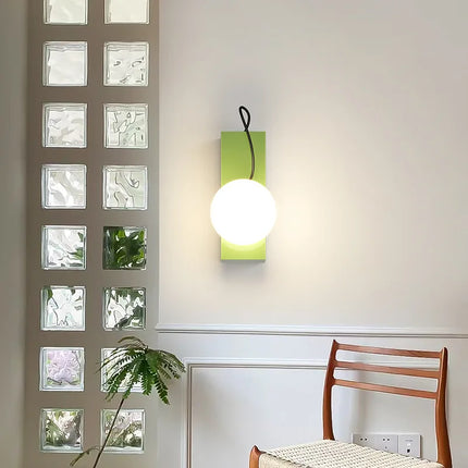 Applique murale LED en métal avec boule acrylique et variateur d’intensité — LZ4X9M2