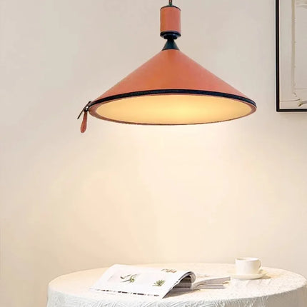 Lustre LED moderne avec ceinture en cuir pour décoration intérieure — LZ4X9P