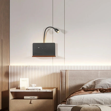 Applique murale LED d’intérieur avec port USB et charge sans fil — LZ4XJ9