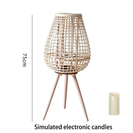Lampadaire en rotin avec chandelier et bougie électronique décorative — LZ4X9P2