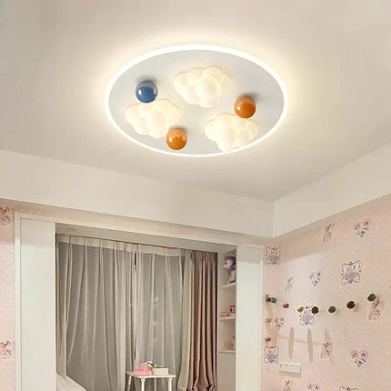 Plafonnier créatif ciel et nuages pour chambre d'enfant chaleureux — LZ4X9T