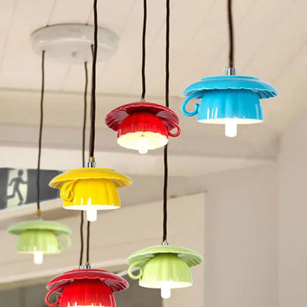 Suspension décorative en céramique avec motif tasse de thé et théière — LZ4P9XJ2