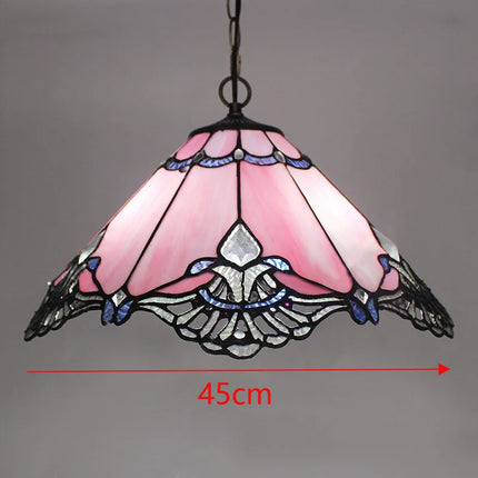 Lustre style vitrail Tiffany méditerranéen pour intérieur raffiné — LZ4X9P2Q