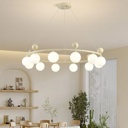 Lustre en verre et métal au design dynamique — LZ4XJ9