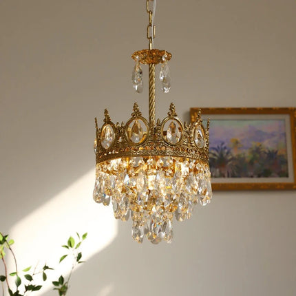 Lustre en cristal au design moderne pour intérieur haut de gamme — LZ4P9XQ