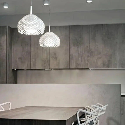 Suspension design italienne ajourée pour salon et cuisine — LZ4X9M2