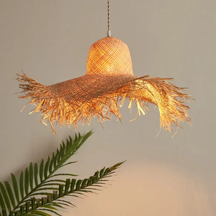 Suspension japonaise vintage en forme de chapeau de paille tissé main — LZ4X9P