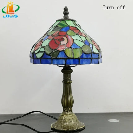 Lampe de chevet style Tiffany avec fleurs rouges émaillées ancienne — LZ4X9M