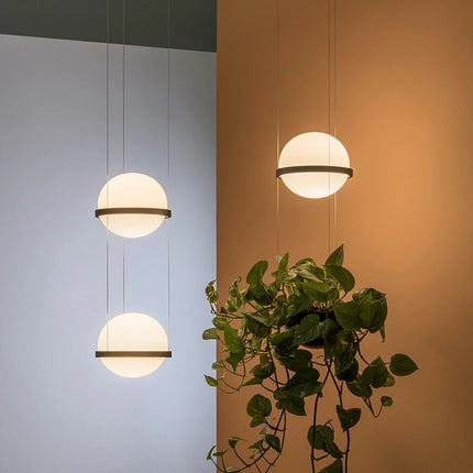 Suspension LED nordique avec pot de fleur intégré — LZ4P9XQ