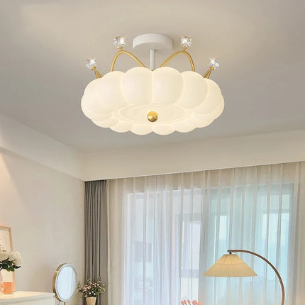 plafonnier moderne en forme de couronne avec télécommande