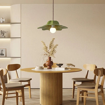 Suspension en résine au design moderne pour intérieur contemporain — LZ4X9J