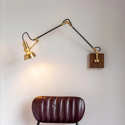 Applique murale nordique rétro en cuivre avec bras oscillant réglable — LZ4X9P2Q
