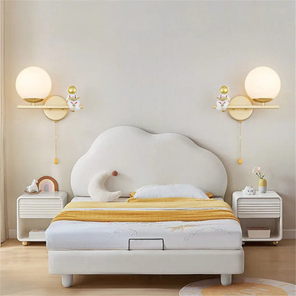 Applique murale LED astronaute en verre doré pour chambre enfant — LZ4Q9X7