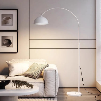 Lampe de table moderne en tissu et marbre style européen — LZ4X9P2