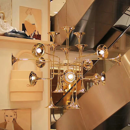 Lustre trompette doré multi-têtes au design moderne — LZ4X9Q