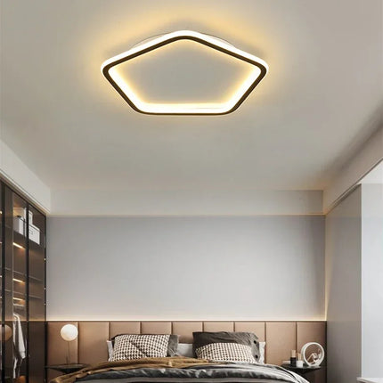 Lustre LED moderne à formes multiples pour décoration — LZ4X9P2Q