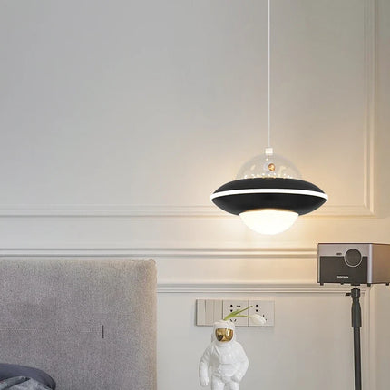 Lustre nordique moderne OVNI pour garçon style dessin animé — LZ4X9T