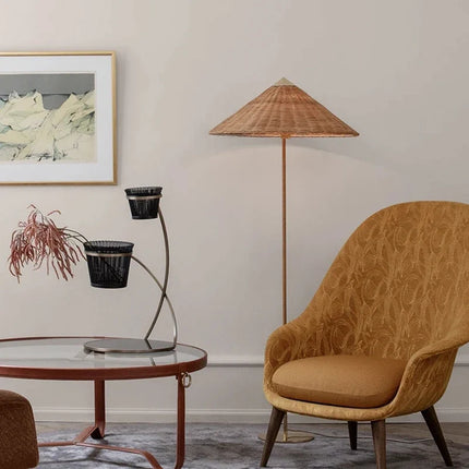 Lampadaire LED nordique en bambou et rotin tissé main — LZ4X9P2