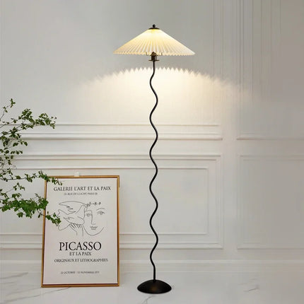 Lampadaire nordique en tissu plissé pour décoration maison artisanale — LZ4X9Q2