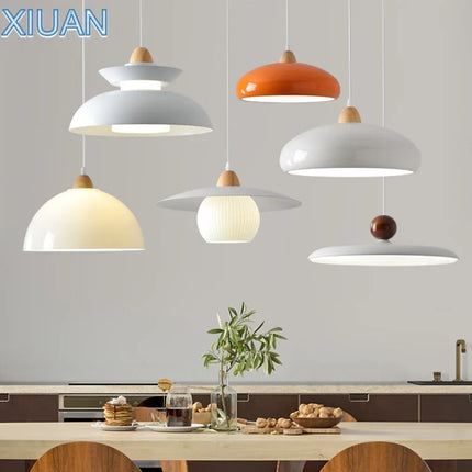 Suspension LED nordique en bois massif pour restaurant — LZ4X9T