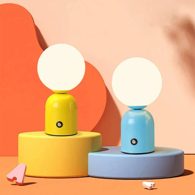Lampe de bureau LED rechargeable pour éclairage et décoration intérieure — LZ4X9P2
