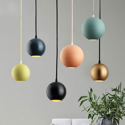 Suspension ronde moderne en métal coloré Klint — LZ4M9Q2