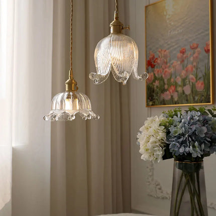 suspension en verre au design nordique moderne pour intérieur élégant