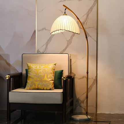 Lampadaire LED nordique avec abat-jours suspendus en toile et bambou — LZ4XJ9