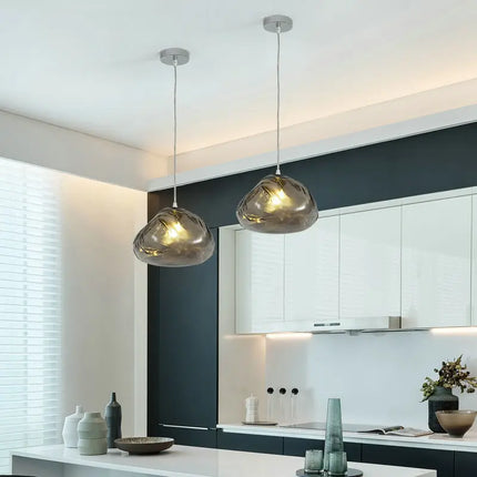 Suspension moderne pour escalier duplex, idéale restaurant — LZ4N7Q2
