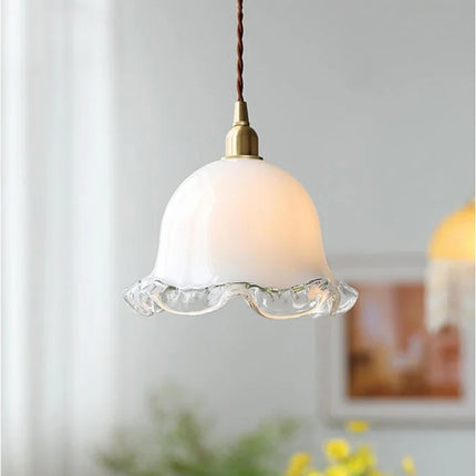 Lustre nordique en verre en forme de bourgeons de fleurs — LZ4XJ9
